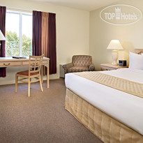 Sandalwood Suites Toronto Airport Hotel 