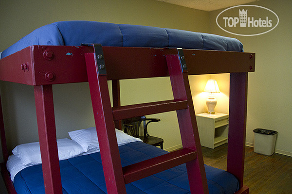 Новые добавленные фото туристов The Cambie Hostel Gastown 2*