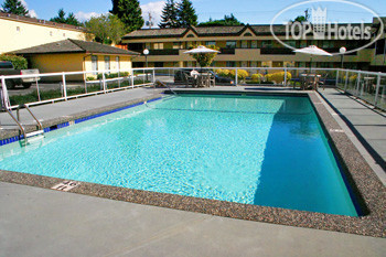 Фотографии отеля  Best Western Capilano Inn & Suites 2*