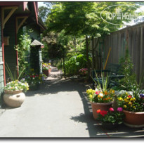 Across The Harbour Bed & Breakfast 