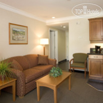 Best Western Plus Kelowna Hotel & Suites 