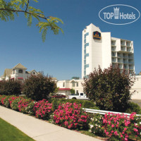 Best Western Plus Kelowna Hotel & Suites 3*