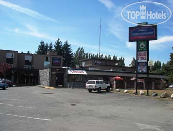 Фотографии отеля  Howard Johnson Hotel Port Alberni 2*