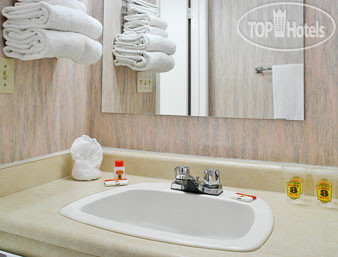 Новые добавленные фото туристов Super 8 Vernon BC 2*