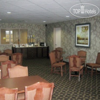 Howard Johnson Hotel in Bowmanville 