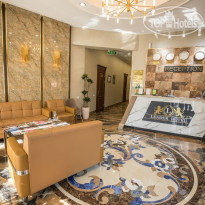 Leader Hotel 