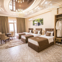 Leader Hotel 