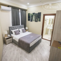 Leader Hotel 