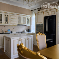 Monday Royal Apart Hotel 