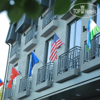 Human Hotel 