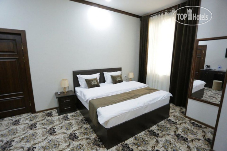 New photos from tourists Ark Hotel