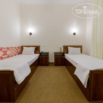 Caravan Hotel 