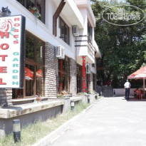 Roses Garden Hotel 