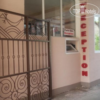 Empire Hotel 