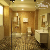 Redline Hotel
