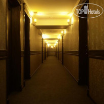 Redline Hotel