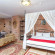 Brooch Hotel 
