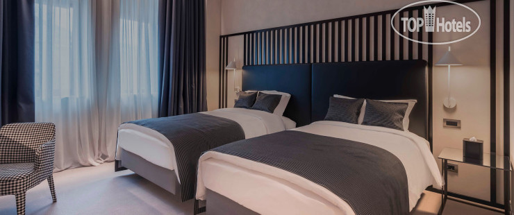 Monograph Freedom Square