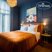 Zorba & Bond Boutique Hotel on the 8TH 