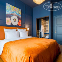 Zorba & Bond Boutique Hotel on the 8TH 
