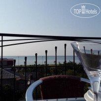 Beach House Hotel