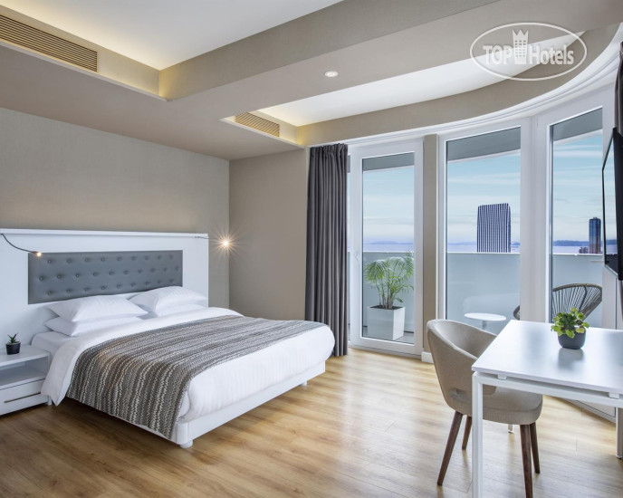 Фотографии отеля  Alliance Palace Batumi 5*