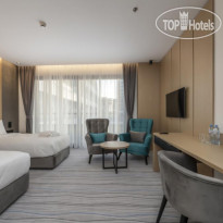The Grandeur Hotel