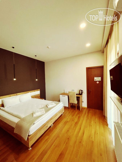 10 KEYS Boutique Hotel