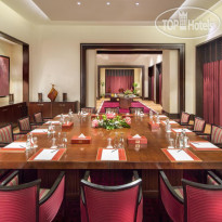 Qasr Al Sharq A Waldorf Astoria Hotel 