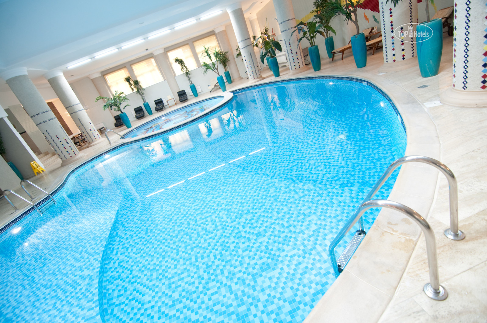 Grand hotel tien shan. тянь шань отель москва. Grand tien shan hotel казахстан. отель тянь шань алматы. отель тянь-шань.