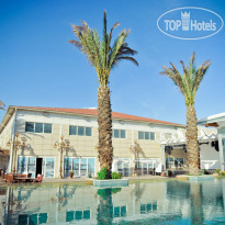 The Crescent Beach Hotel Baku 