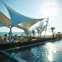 The Crescent Beach Hotel Baku 