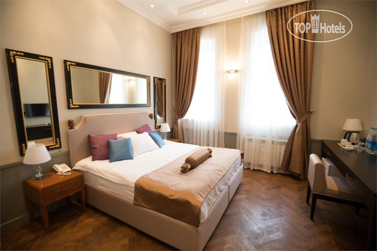 Фотографии отеля  Seven Rooms Boutique Hotel 