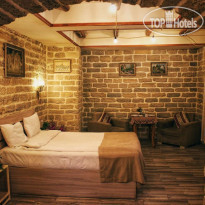 Antique Hotel 
