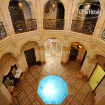 Deluxe Hotel