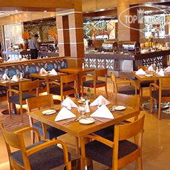 Рестораны и бары Radisson Blu Al Mahary