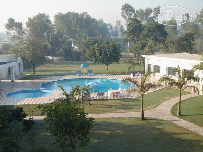 Новые добавленные фото туристов Lahore Country Club Hotel 3*