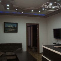 Golden Eagle Guesthouse Люкс с 1 спальней