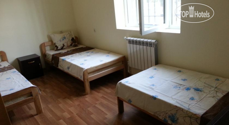 Новые добавленные фото туристов Royal Hostel