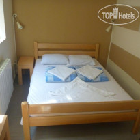 Envoy Hostel & Tours 