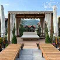 Dilijani Tun Hotel & Restaurant 