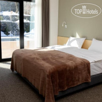 Dilijani Tun Hotel & Restaurant 