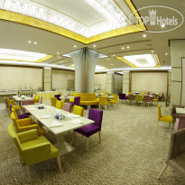 Golden Palace Hotel Resort & Spa Breakfast hall