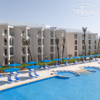 Бассейн  в Pickalbatros Palais des Roses 5*