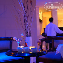 Anezi Tower Hotel & Apartments Piano Bar