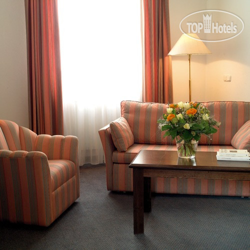 Новые добавленные фото туристов NH Kloesterle Noerdlingen 4*