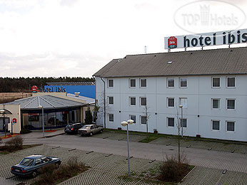 Фотографии отеля  Ibis Berlin Brandenburg Park 2*