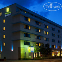 Holiday Inn Express Frankfurt Messe 3*