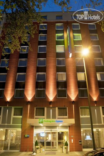 Фотографии отеля  Holiday Inn Express Berlin City Centre-West 3*