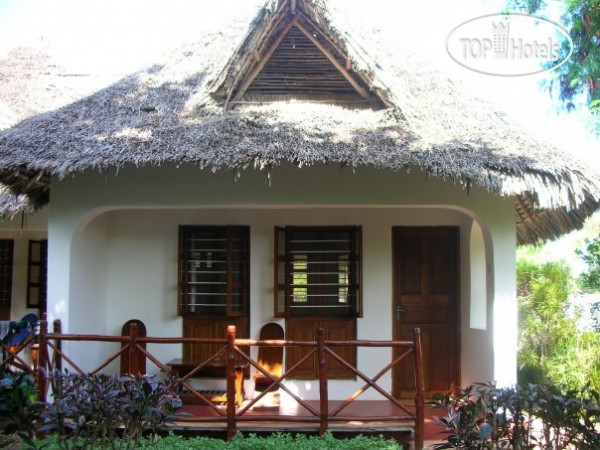 Фото Langi Langi Beach Bungalows